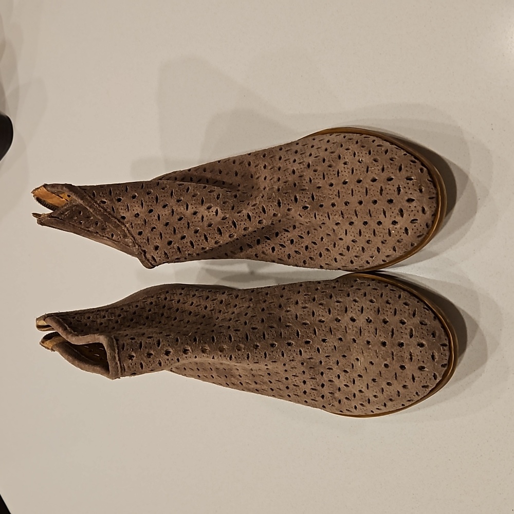 Lucky Brand Booties